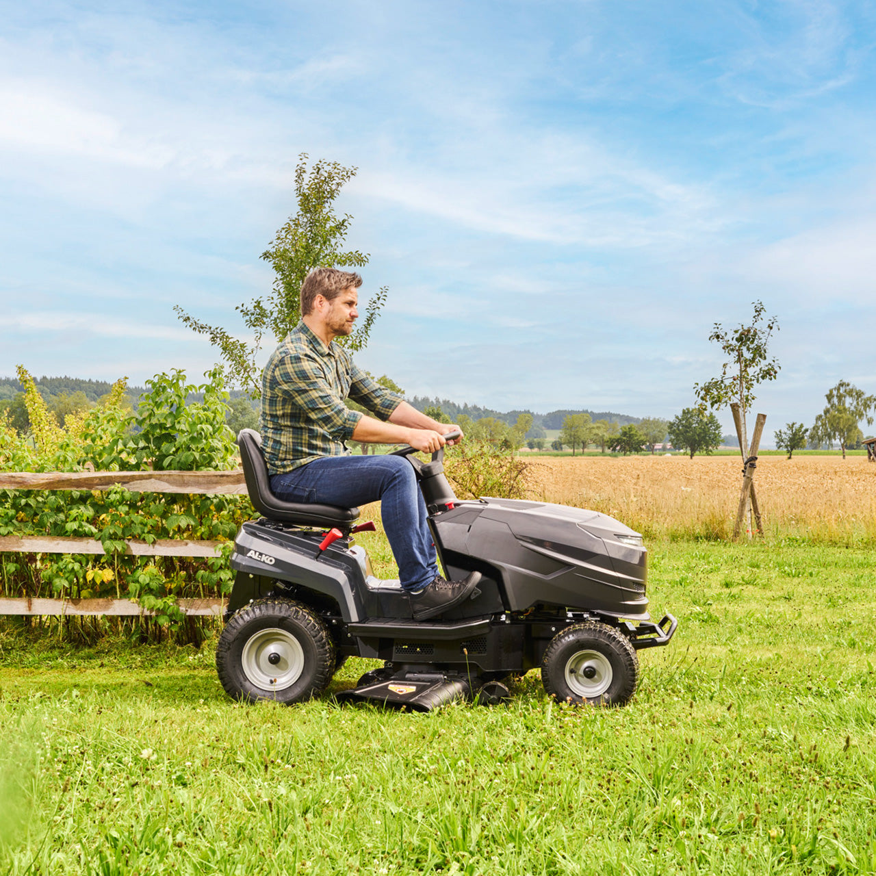 Rasentraktor Comfort 14-92.6 HDS-A