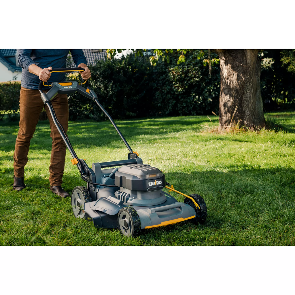 Akku-Mäher EG758 60V 4.0 Ah
