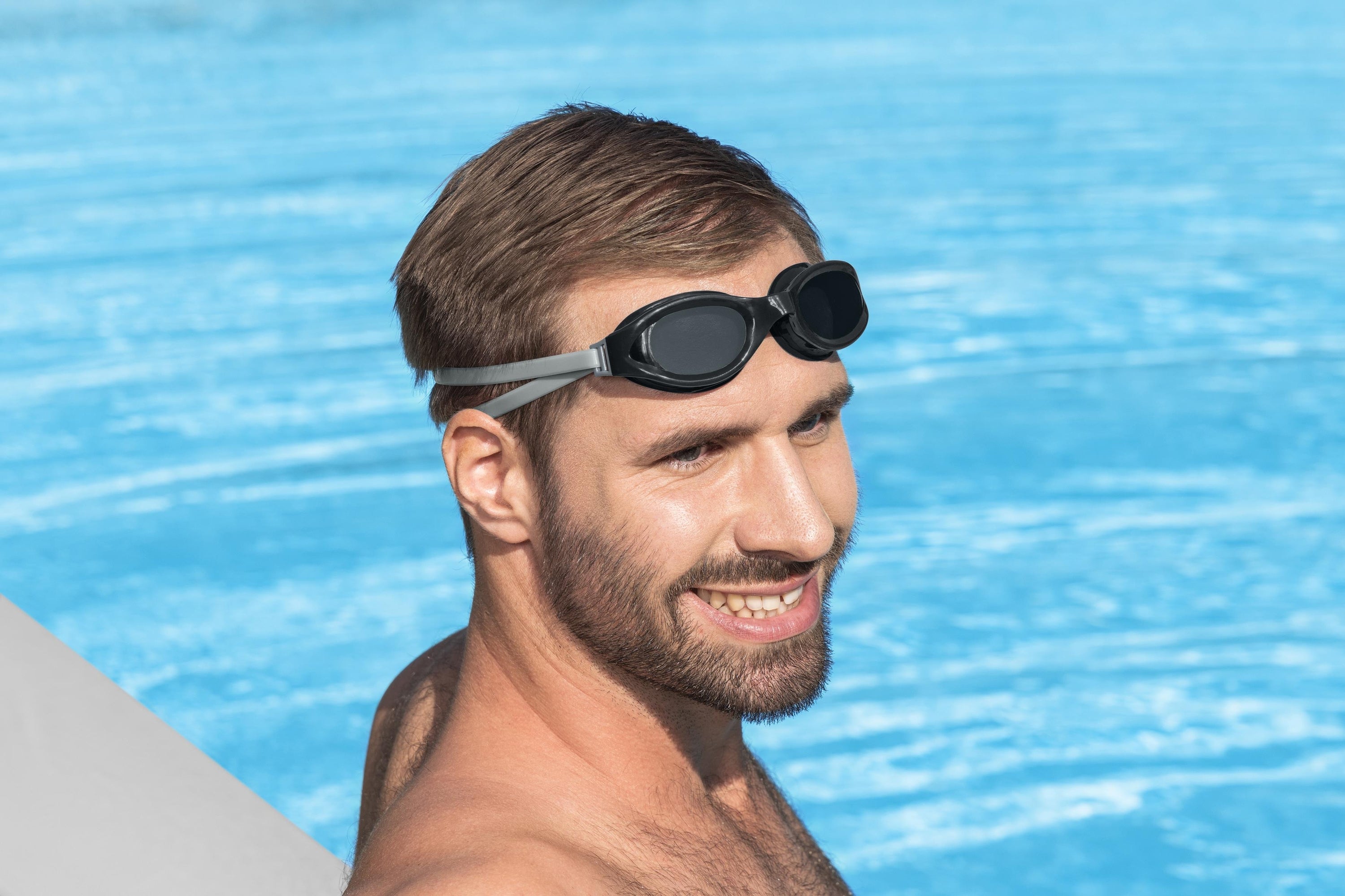 Schwimmbrille ab 14 Jahren