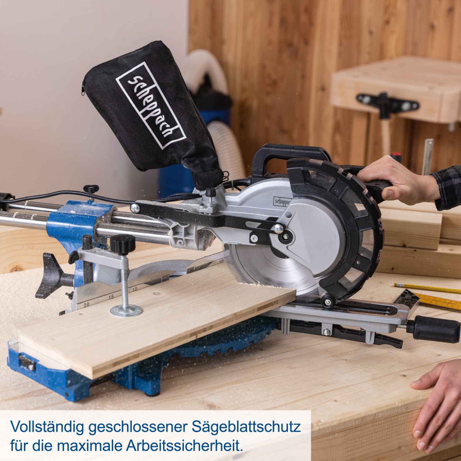 Zug-Kapp-Gehrungsssäge HM216