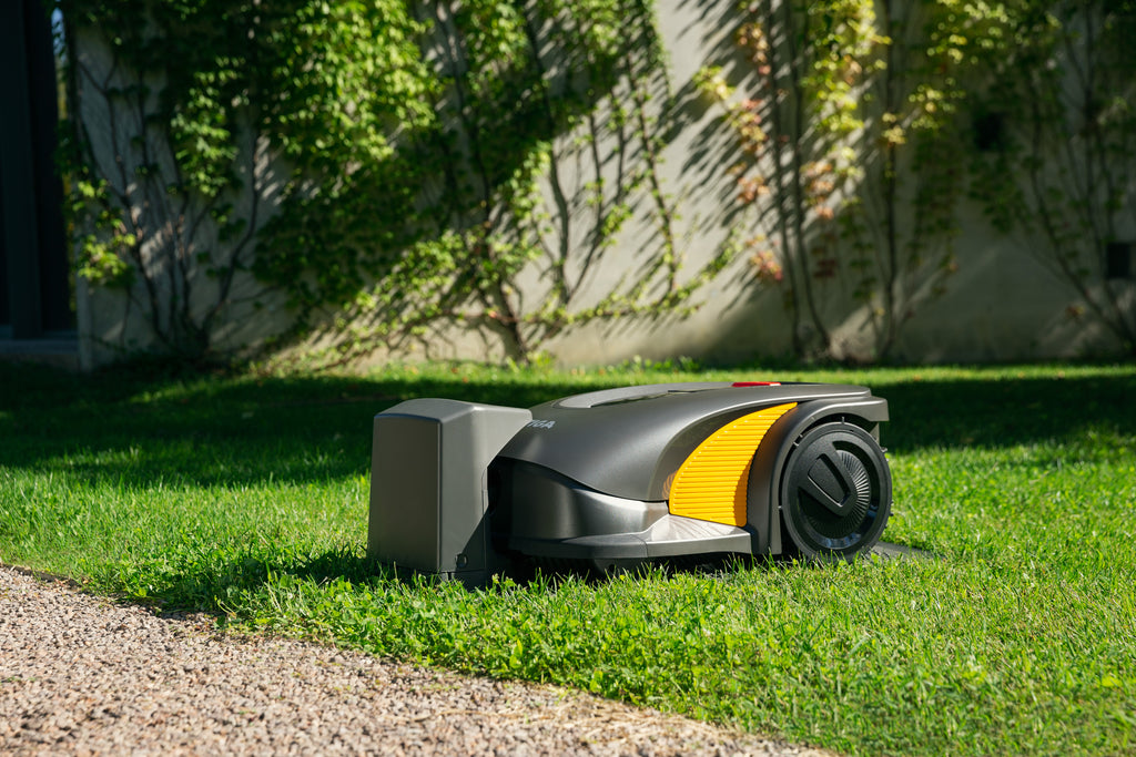 Autonomer Mähroboter A 3000